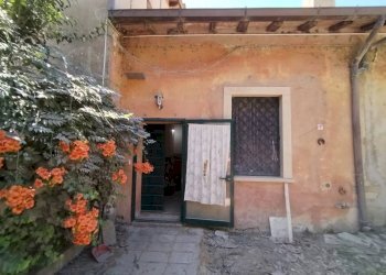 Giardino - Three-room apartment via di Piana Bella, Roma (neighborhood Lido di Ostia) - photo 3