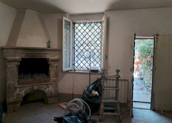 Salone - Three-room apartment via di Piana Bella, Roma (neighborhood Lido di Ostia) - photo 5