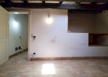 Stanza non arredata - Three-room apartment via di Piana Bella, Roma (neighborhood Lido di Ostia) - photo 10