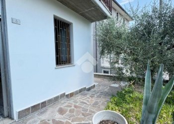 Portion of a house Via villa parigi, Montegridolfo - photo 2