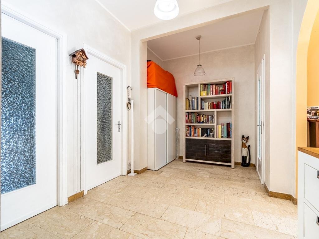 Three-room apartment Via alessandro manzoni, Collegno - photo 3