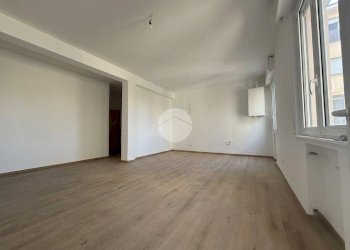 Three-room apartment Via Circonvallazione Meridionale, Rimini - photo 3