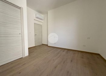 Three-room apartment Via Circonvallazione Meridionale, Rimini - photo 13