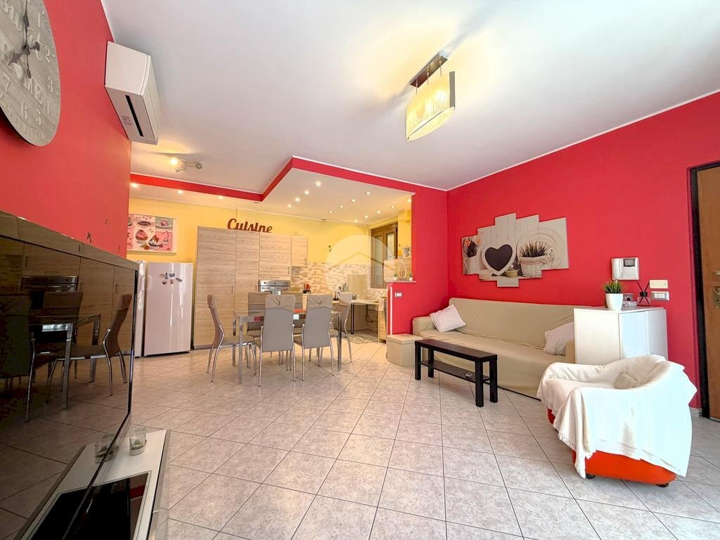 Four-room apartment Via dei Badilanti, Corbetta - photo 1