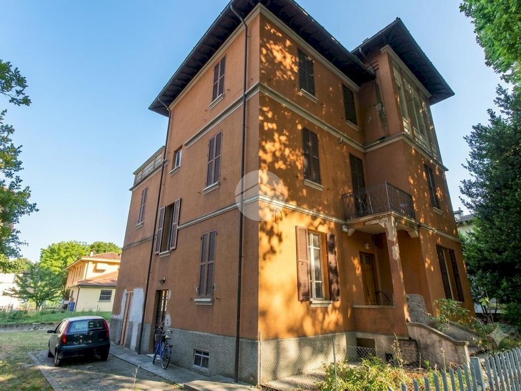 Three-room apartment Via Roma, Langhirano - photo 1