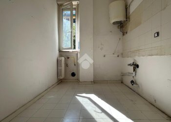 Three-room apartment Via Zara, Parma (neighborhood Oltretorrente) - photo 12