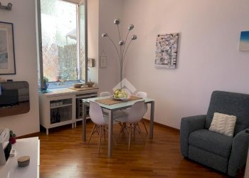 Quadrilocale Via Giuseppe Ferrari, Genova (zona Castelletto) - foto 1
