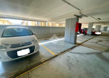 Posto Auto Piazza Borgo Pila, Genova (zona Foce) - foto 5