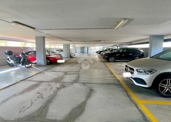 Posto Auto Piazza Borgo Pila, Genova (zona Foce) - foto 6