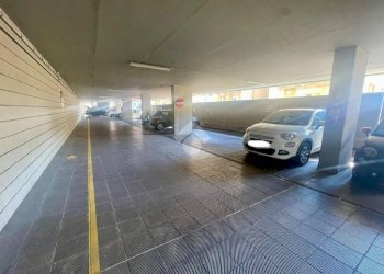 Posto Auto Piazza Borgo Pila, Genova (zona Foce) - foto 4