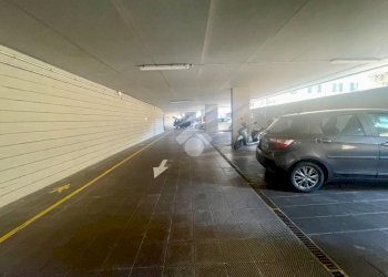Posto Auto Piazza Borgo Pila, Genova (zona Foce) - foto 7