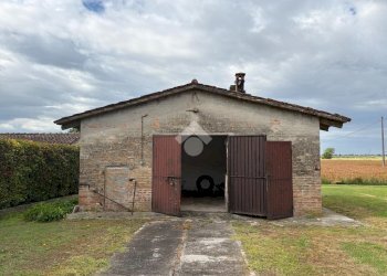 Semi-detached house Via Comacchio, Ferrara (neighborhood Cona) - photo 40