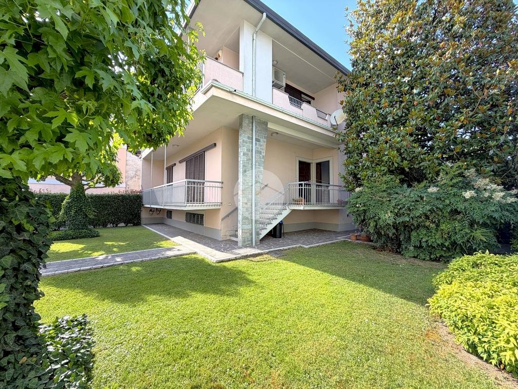 Villa Via Pace, Santo Stefano Ticino - photo 3