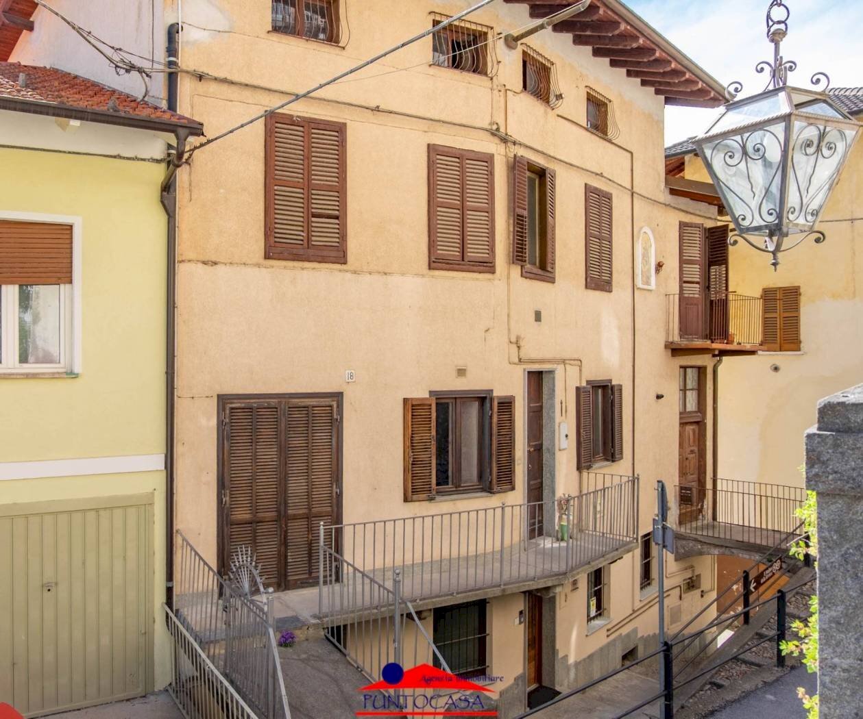 Three-room apartment Via Caraglio, 16, Dronero - photo 1