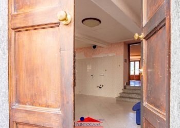 Three-room apartment Via Caraglio, 16, Dronero - photo 4