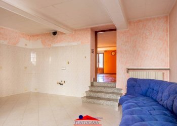 Three-room apartment Via Caraglio, 16, Dronero - photo 5
