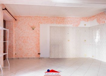 Three-room apartment Via Caraglio, 16, Dronero - photo 6