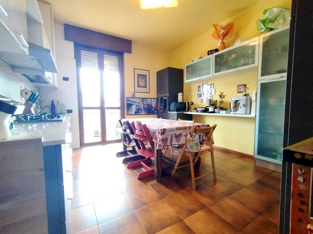 Cucina - Trilocale via Volturno, 39, Lissone - foto 2