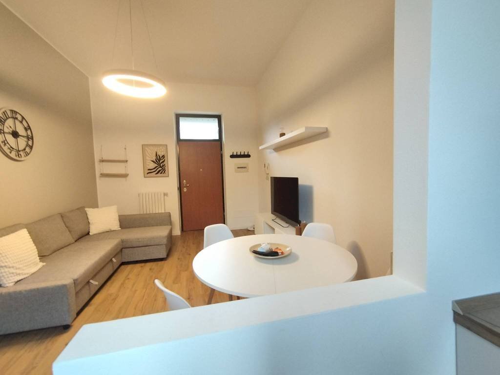 Salone - Two-room apartment via Larga, 4, Rho - photo 1