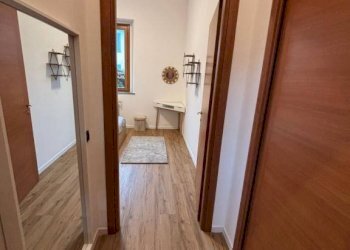 Corridoio - Two-room apartment via Larga, 4, Rho - photo 18
