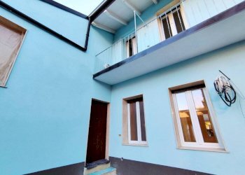 Facciata - Villa via A. Chaniach, 4, Pogliano Milanese - photo 1