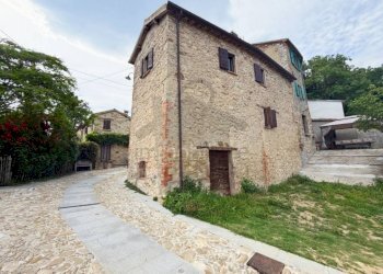 Facciata - Casa indipendente via Rontagnano Cossure, Sogliano al Rubicone - foto 3