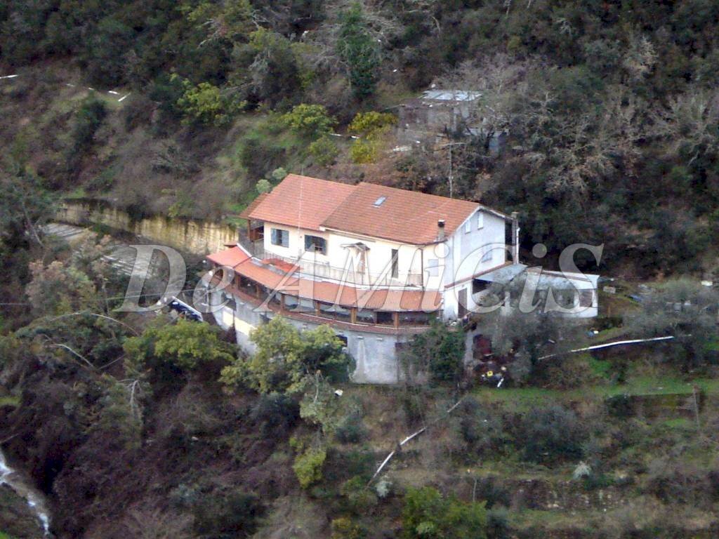 Vista - Casa indipendente via Provinciale, 11, Dolceacqua - foto 1