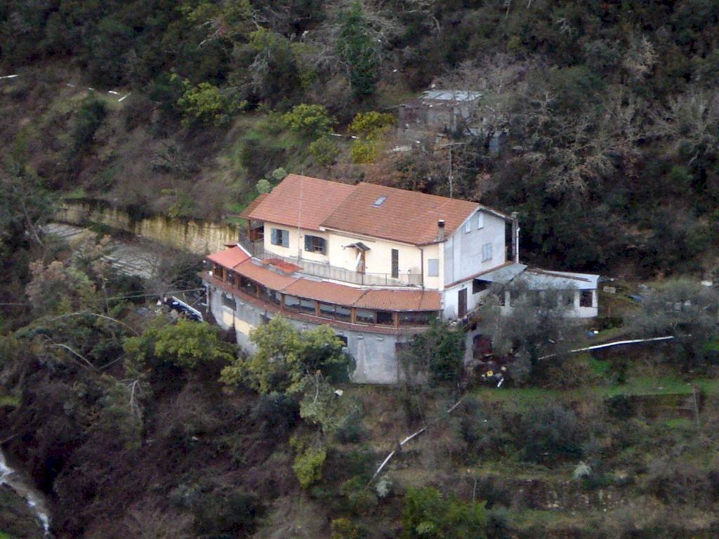 Vista - Casa indipendente via Provinciale, 11, Dolceacqua - foto 1