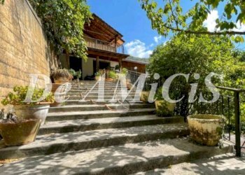 Ingresso - Casa indipendente via Provinciale, 11, Dolceacqua - foto 3