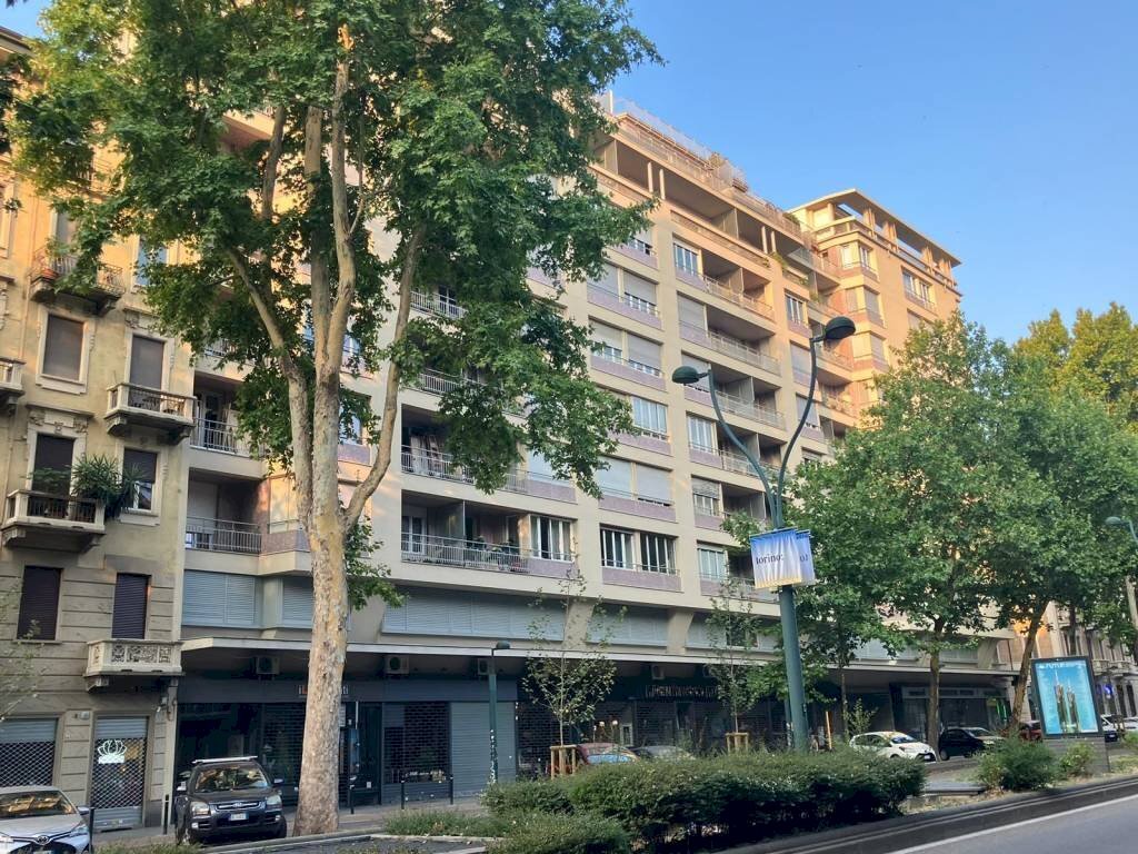 Facciata - Appartamento corso Francia, 35, Torino (zona Cit Turin) - foto 2