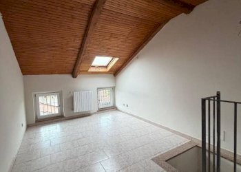 Camera da letto - Two-room apartment via Duchessa Beatrice, Villanova d'Asti - photo 15
