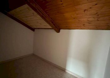 Cabina armadio - Two-room apartment via Duchessa Beatrice, Villanova d'Asti - photo 17