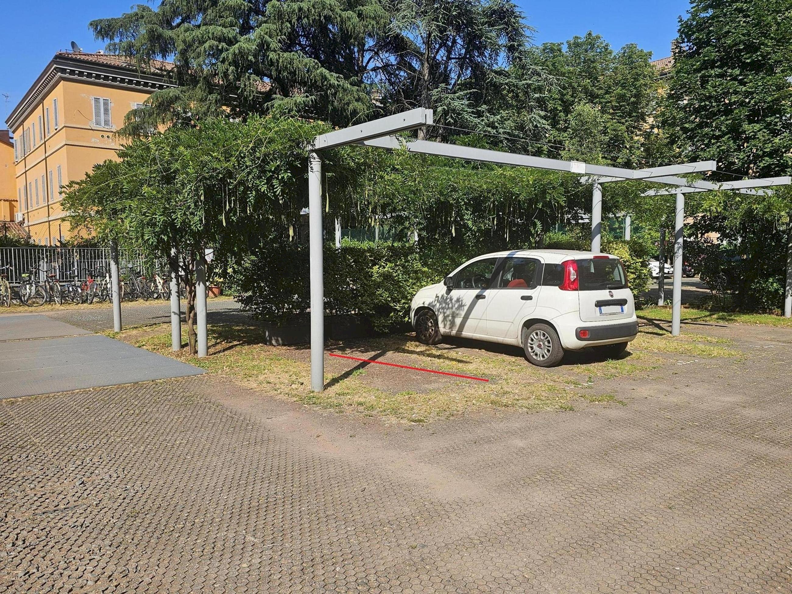 POSTO AUTO - Parking space Via De' Buttieri, SNC, Bologna (neighborhood Santo Stefano) - photo 2