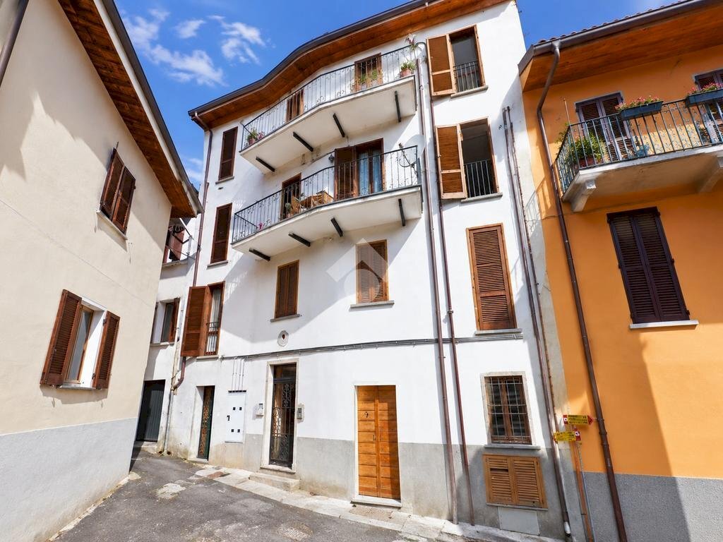 One-room apartment Piazza Roma, Ghiffa - photo 1