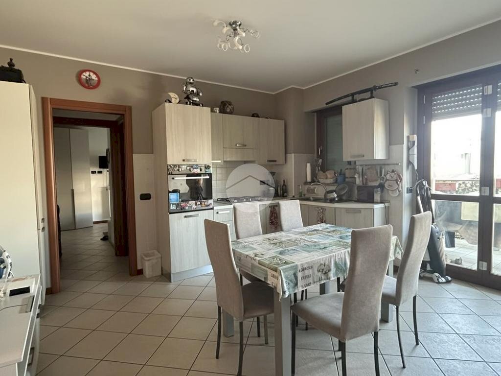 Two-room apartment Viale Isonzo, Rozzano - photo 2