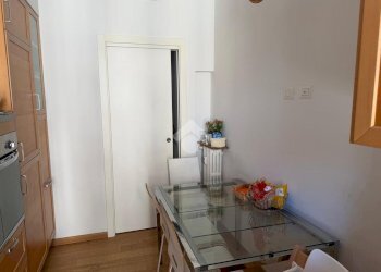 Two-room apartment Via Leone Tolstoi, Milano (neighborhood Giambellino) - photo 4