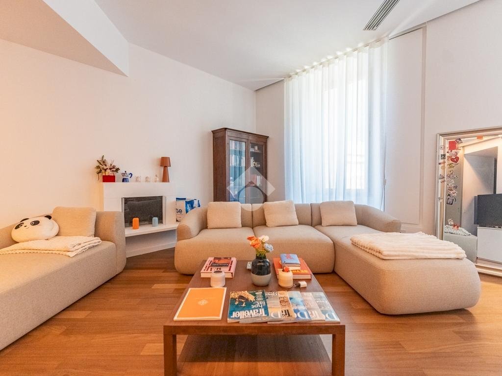 Two-room apartment Via Castelfidardo, Milano (neighborhood Moscova) - photo 1