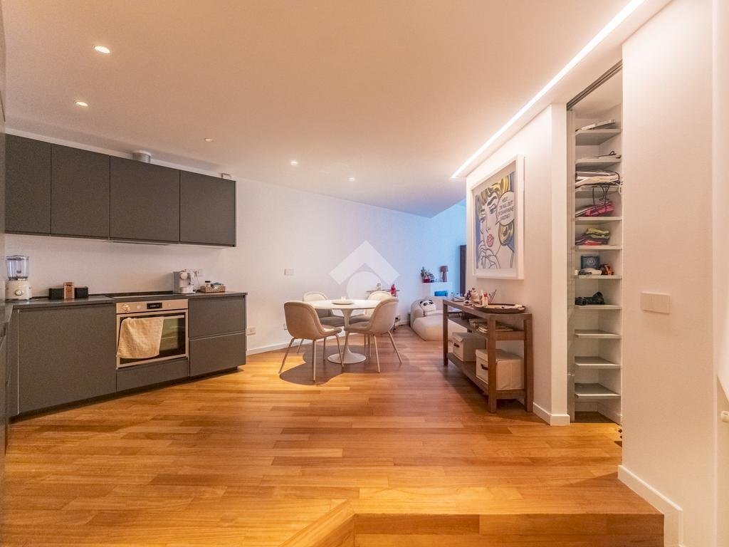 Two-room apartment Via Castelfidardo, Milano (neighborhood Moscova) - photo 1
