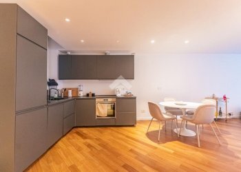 Two-room apartment Via Castelfidardo, Milano (neighborhood Moscova) - photo 2