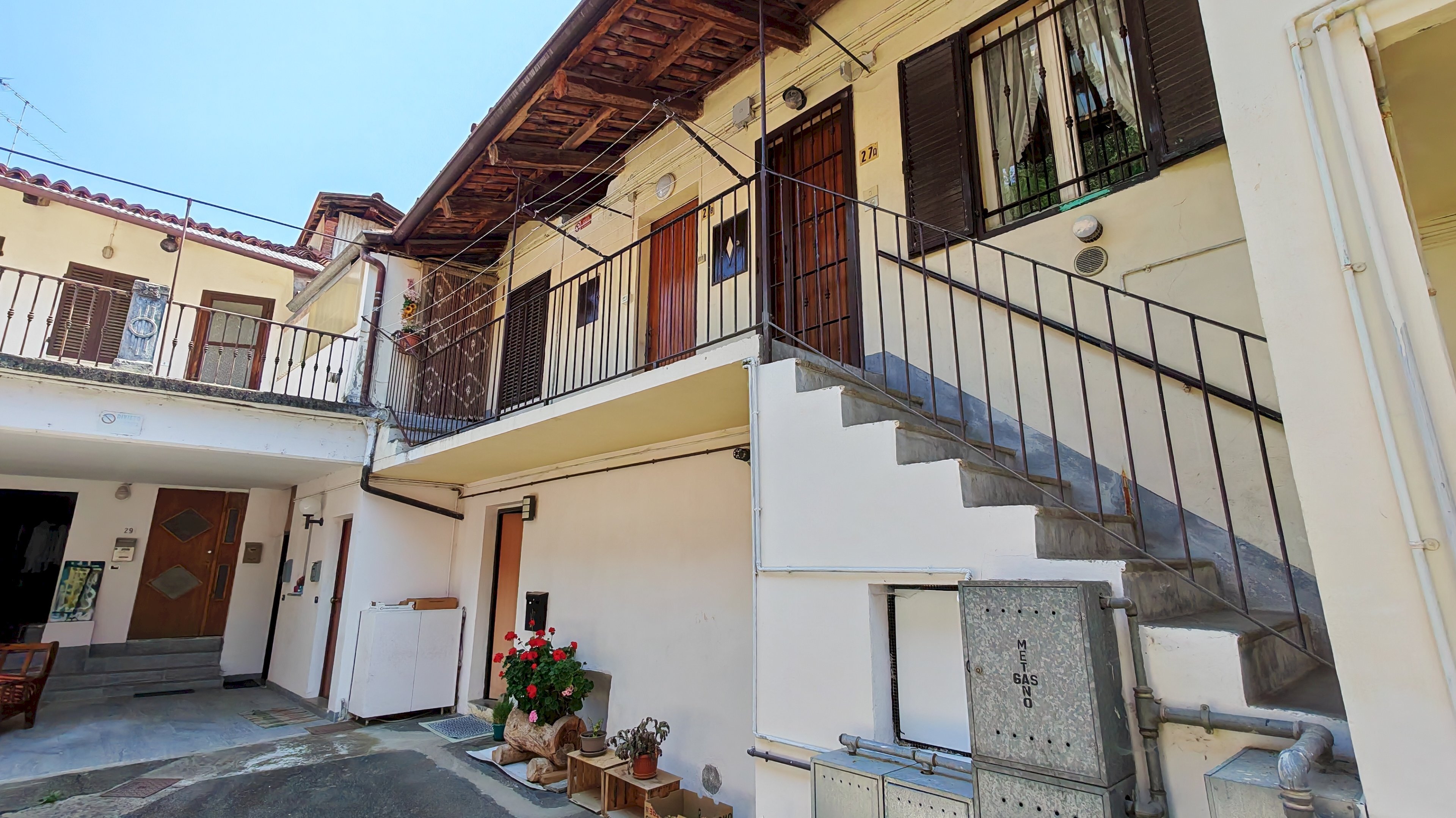 Three-room apartment Via Umberto I, 21, Piasco - photo 1
