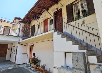 Three-room apartment Via Umberto I, 21, Piasco - photo 1