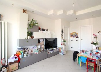 Four-room apartment Via Don Pietro Barberi, Magenta - photo 4