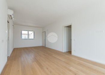 Four-room apartment Via Ferdinando Magellano, Cesenatico - photo 13