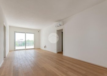 Four-room apartment Via Ferdinando Magellano, Cesenatico - photo 14