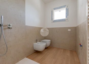 Four-room apartment Via Ferdinando Magellano, Cesenatico - photo 17