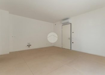 Three-room apartment Via Ferdinando Magellano, Cesenatico - photo 10