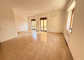 Foto 3 - Appartamento VIA LUIGI SPAGNA
 
50, Siracusa - foto 3