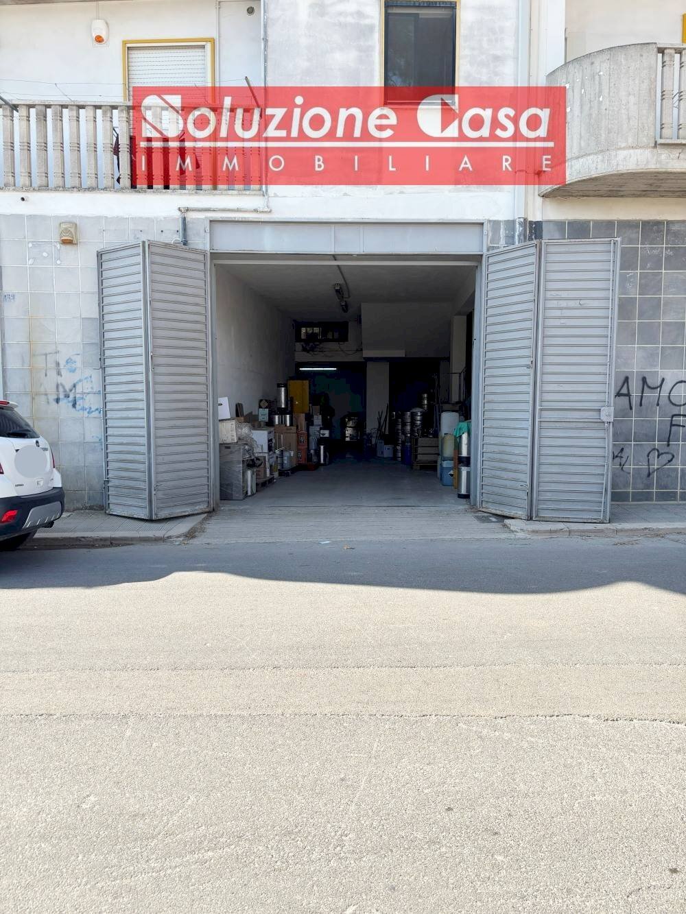 Foto 1 - Locale Commerciale via Alcide De Gasperi, Canosa di Puglia - foto 1