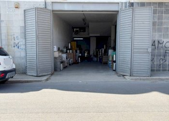 Foto 1 - Locale Commerciale via Alcide De Gasperi, Canosa di Puglia - foto 1