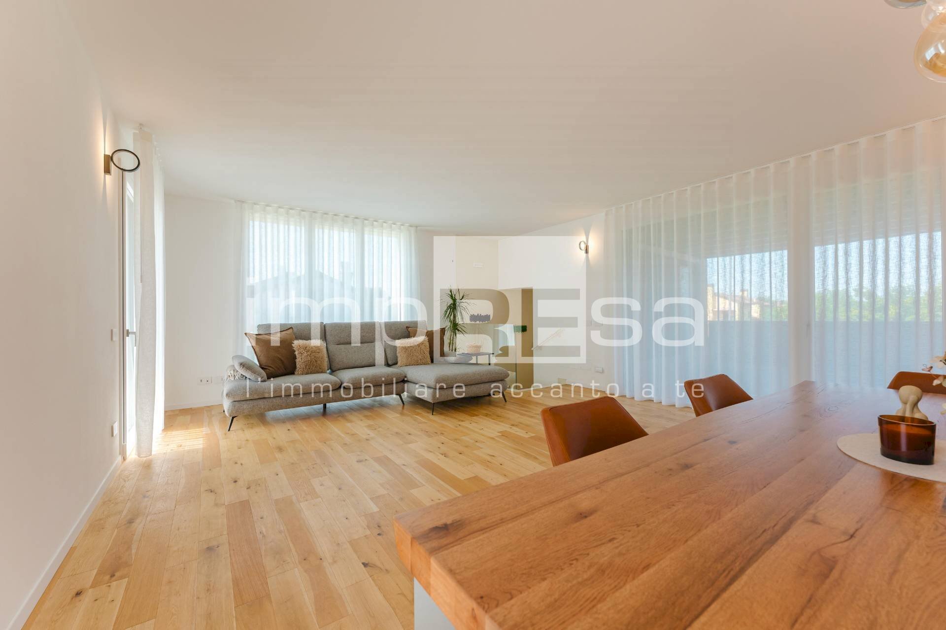 SOGGIONO PRANZO - Four-room apartment via Guglielmo Oberdan
31, Salzano - photo 2